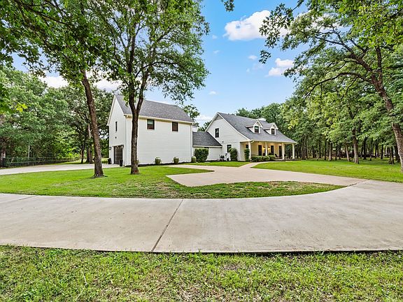 5th image of 4208 Country Hill Rd