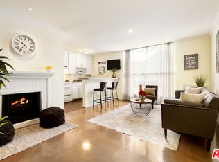 11645 Montana Ave APT 104, Los Angeles, CA 90049