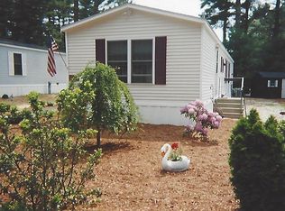 140 Queen Dr, West Wareham, MA 02576