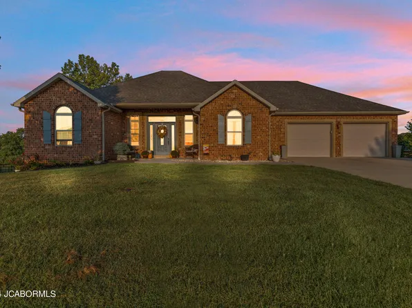 10899 Broadacre Dr, Holts Summit, MO 65043