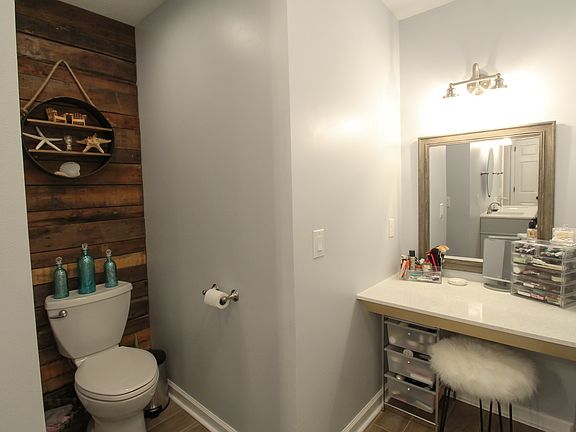 5th image of 225 Shady Ln