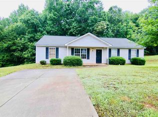 168 Falcon Ridge Dr, Boiling Springs, SC 29316
