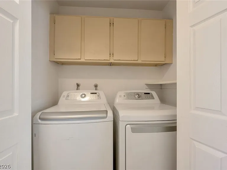 2528 Cherrywood St — Photo 15
