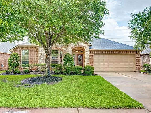 3rd image of 28415 Kinglet Pines Dr