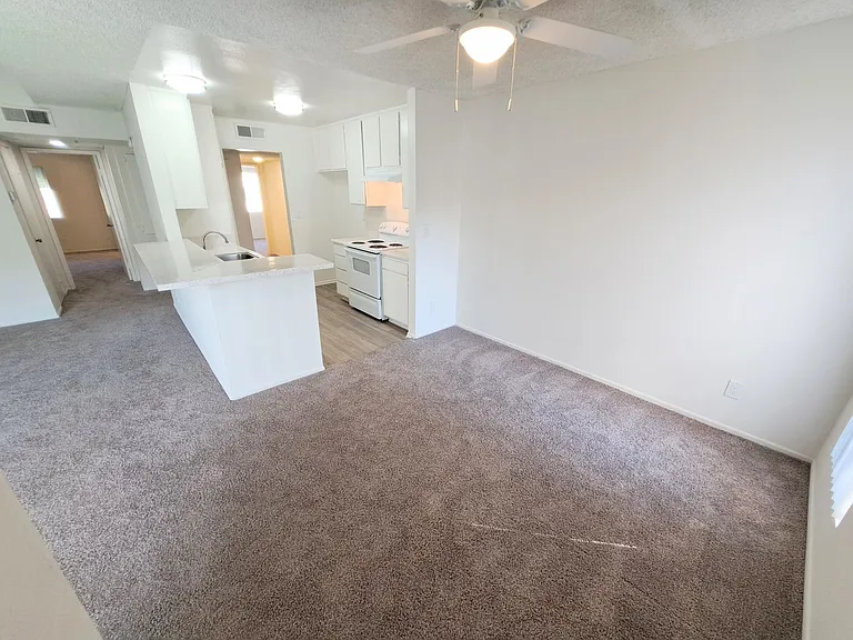 Oak Hills — Photo 20