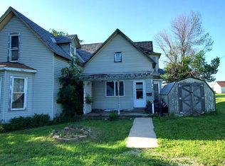 121 4th Ave SW, Clarion, IA 50525