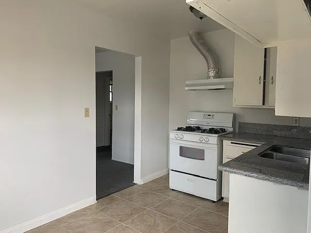 1 bed, 500 sqft, $1,750 — Photo 2