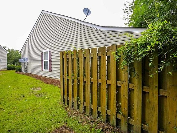 4th image of 307 Twin Eagles Dr