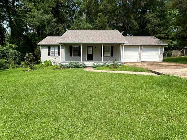 125 Oakwood Dr, Richland, MS 39218