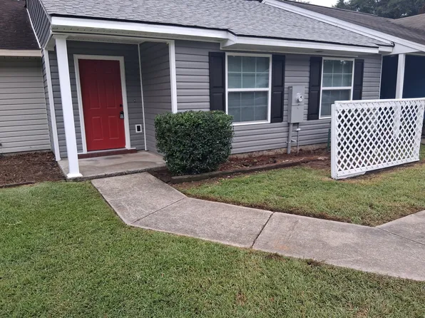 323 Somerset Dr, Warner Robins, GA 31088