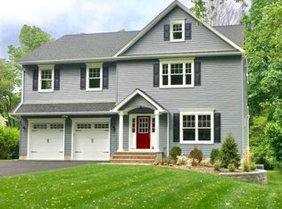 8 Townsend Dr, Florham Park, NJ 07932