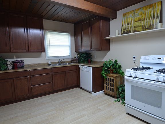 5th image of 3712 Dayton St