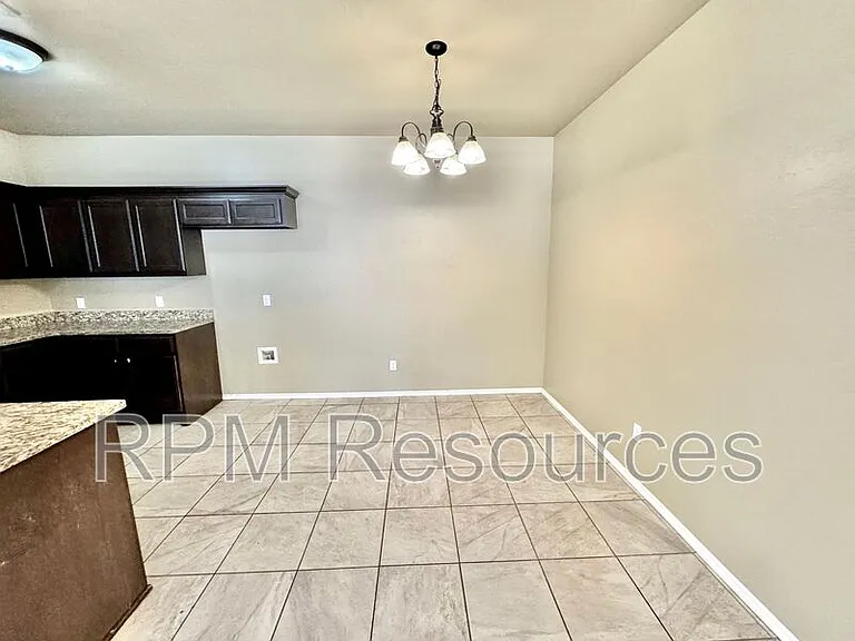 151 Bison Court Way — Photo 10