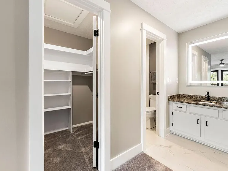 516 Park Ridge Cir — Photo 14
