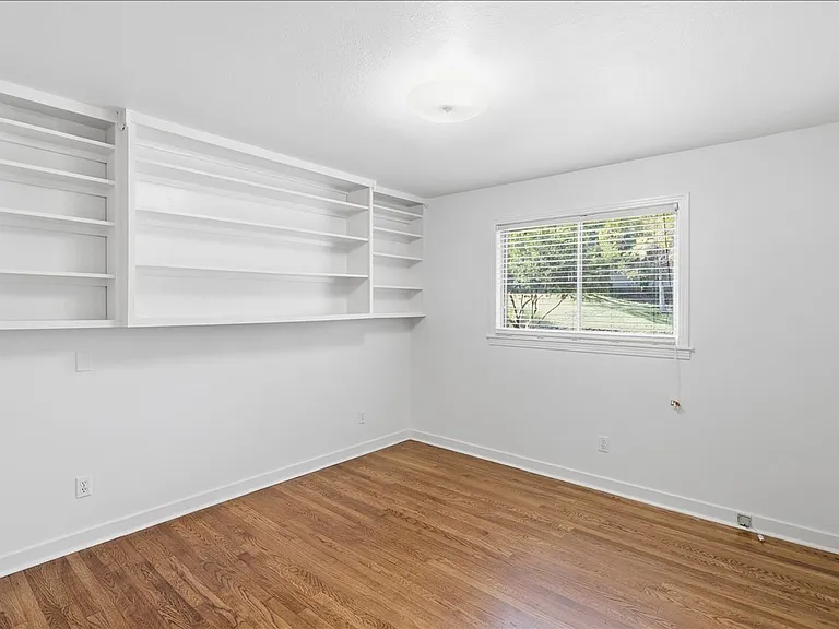 1632 Winchester St — Photo 19