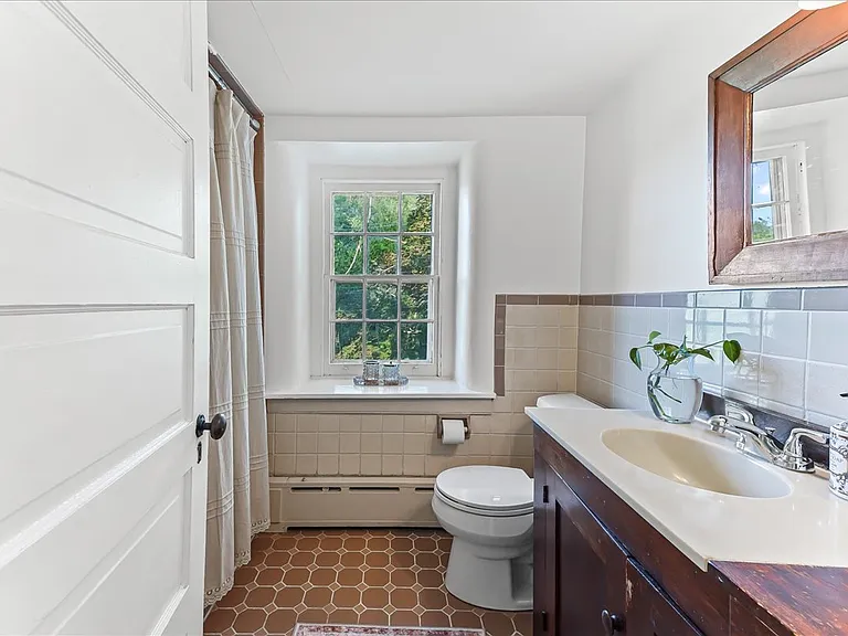 20 Ellis Ln — Photo 13