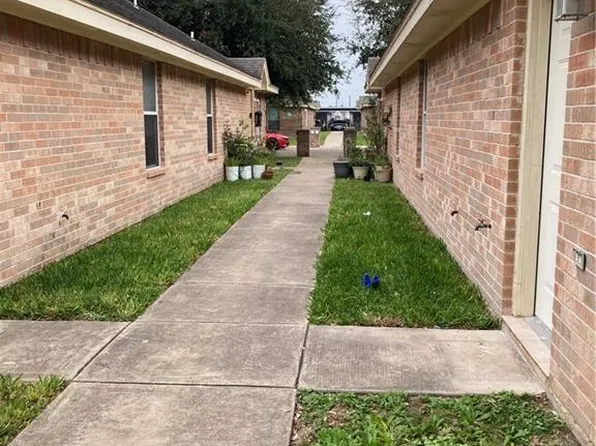 2408 Moonlight Ln APT 3, Edinburg, TX 78541