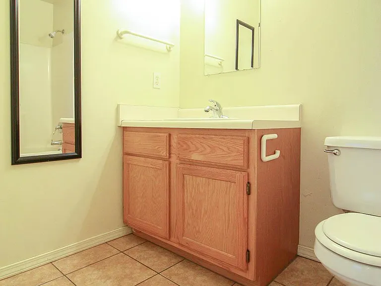 815 N Storer Ave #7 — Photo 10