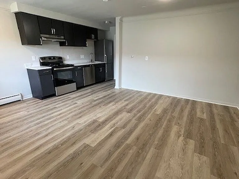 3830 Devon Rd #4 — Photo 3