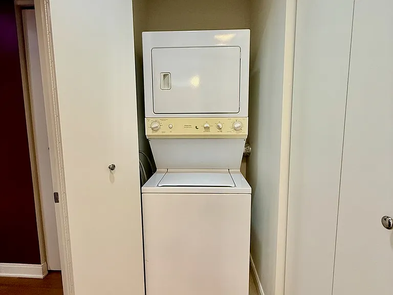 130 N Garland Ct #2110 — Photo 11