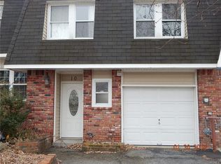 10 Cindy Ln, Middletown, NY 10941