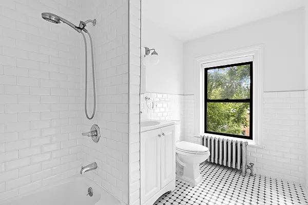 Rented by Compass | media 41