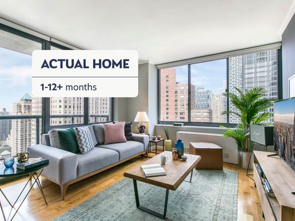 235 W 48th St APT 37L