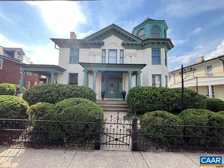 409 Park St — Photo 1