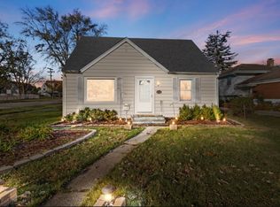 4454 Pershing Ave, Downers Grove, IL 60515