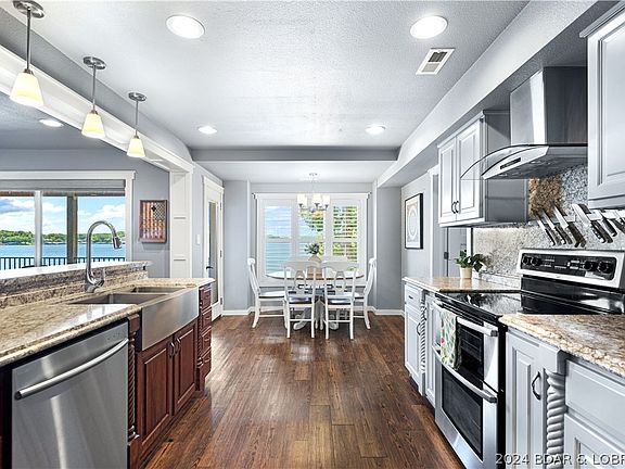 2nd image of 365 Waters Edge Dr #1A