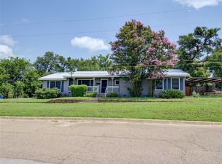 407 4th St, Marble Falls, TX 78654