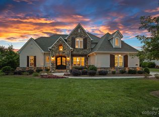 17107 Arkansas Ln, Davidson, NC 28036