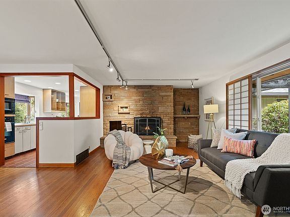 5th image of 23312 Robin Hood Drive