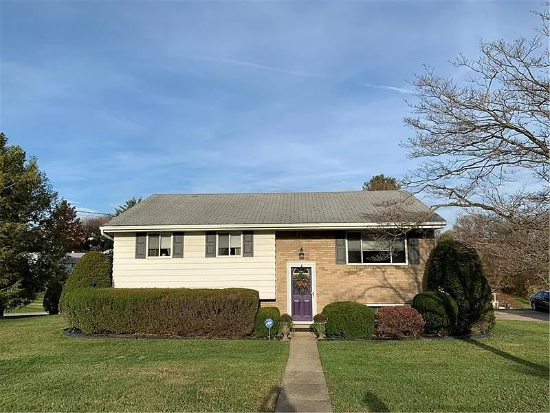 401 Timothy Dr photo 1
