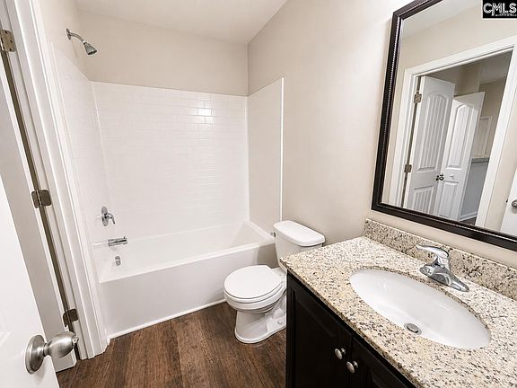 5th image of 205 Steine Dr