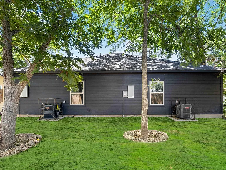 4651 Mallow St #B — Photo 3