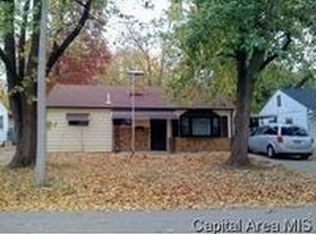 2419 E Wilshire Rd, Springfield, IL 62703