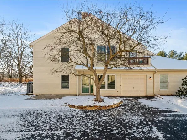 120 Lindfield Cir, Macungie, PA 18062