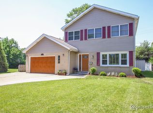 2155 Walnut Ct, Glenview, IL
