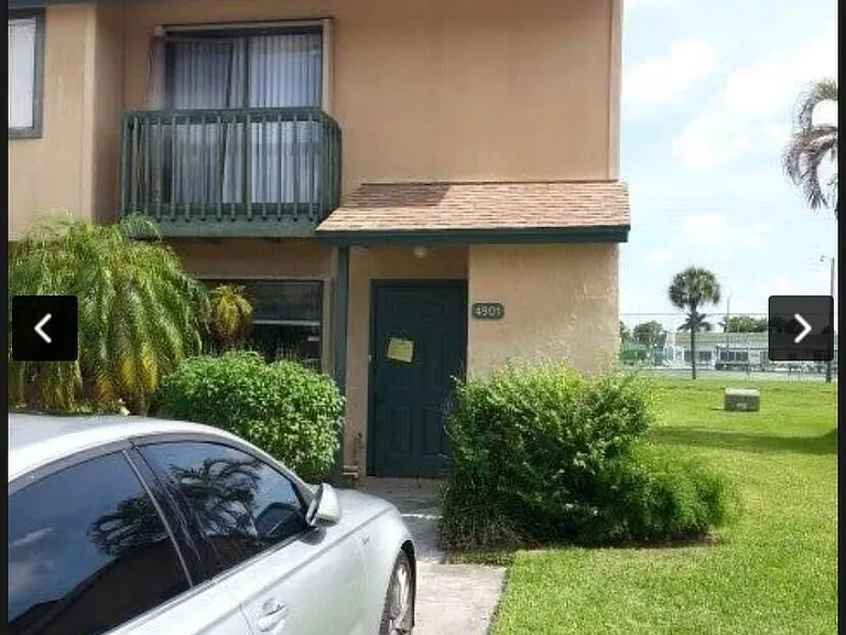 4901 Pier Dr — Photo 1
