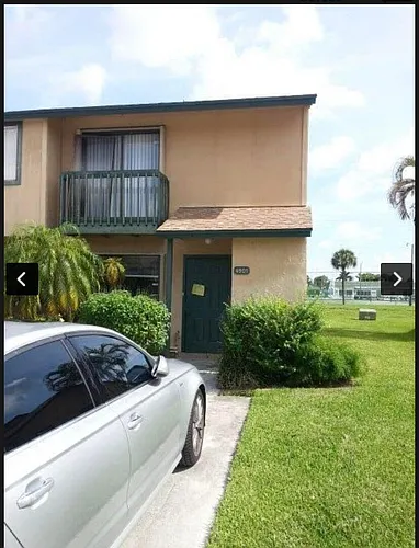 4901 Pier Dr Photo 1