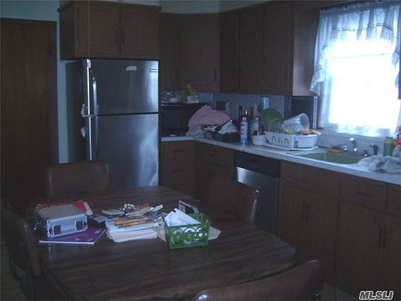 4th image of 226 Cleveland Ave