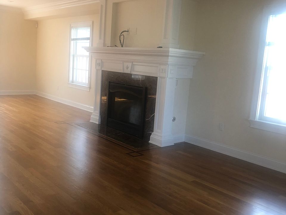 1st image of 27 Purdy St Floor 2