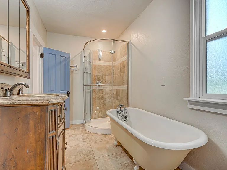 14 N Walnut St — Photo 9