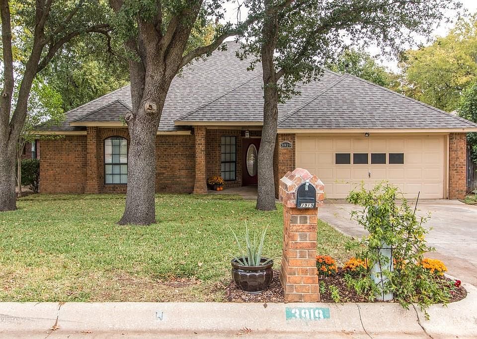 1st image of 3919 Winston Dr