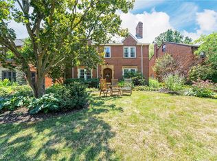 3806 Claridge Oval, University Heights, OH 44118