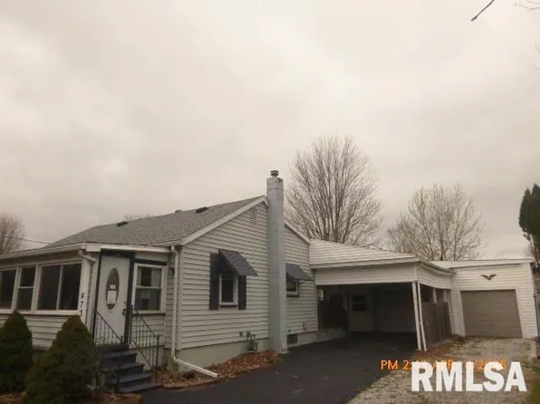 473 W Vine St, Canton, IL 61520