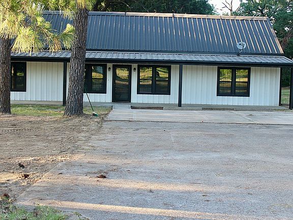 2nd image of 3762 Texas Highway 11 W