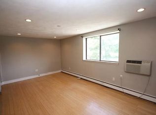 295 Main St APT 21, Reading, MA 01867