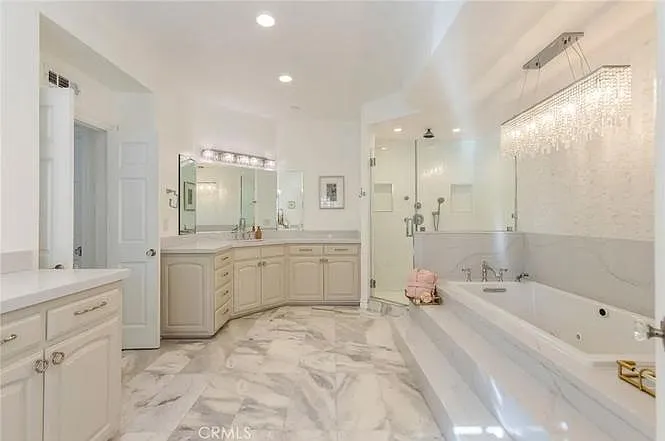 4637 Westchester Dr — Photo 20